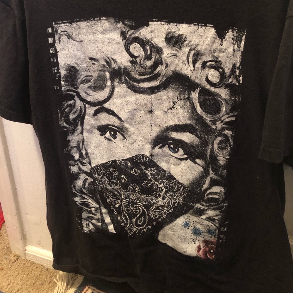 RED CARPET NOIR , Marylin Monroe w/mask Large